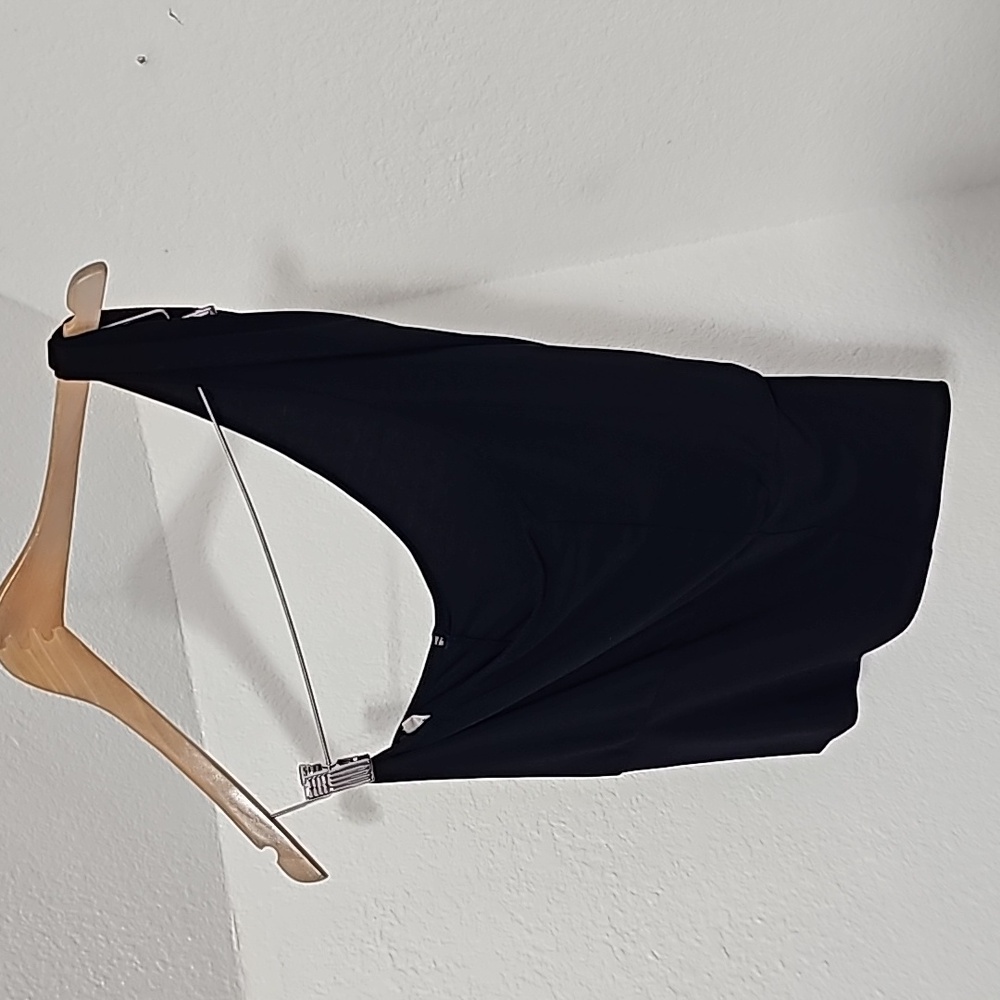 Styles Black One Shoulder Tank Top SZ.M
